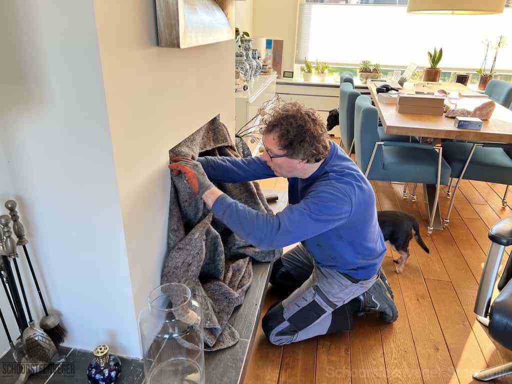Schouwveger Steenwijk kleed schoorsteenreiniger Schouwveger Steenwijk kleed schoorsteenreiniger